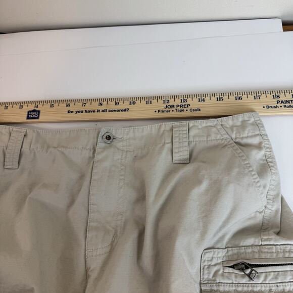 Sundance Women’s Khaki Cargo Shorts Size 14 Granola Girl Hiking Ripstop Outdoor - Picture 5 of 6